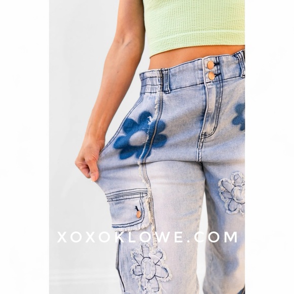 Oli & Hali Daisy Patched Frayed Edge Stretch Cargo Jeans Relaxed Fit - Picture 6 of 16